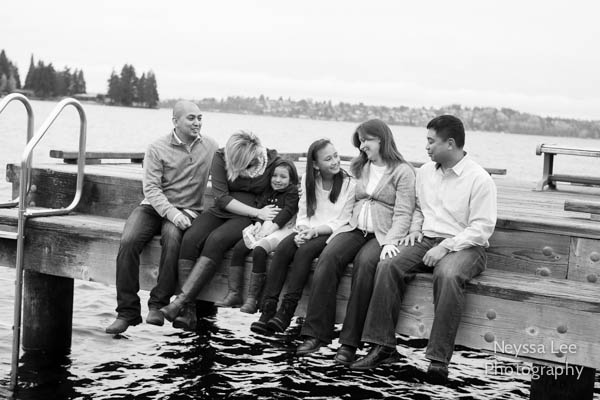 Photos on the dock, Bellevue Extended family photos, maternity photos, Neyssa Lee Photography