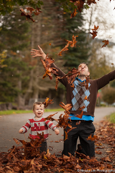 Leaf throwing photo tips, father and son in leaves