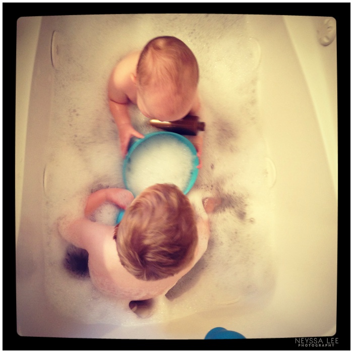 smart phone photo tips, photograph everyday moments, bath time
