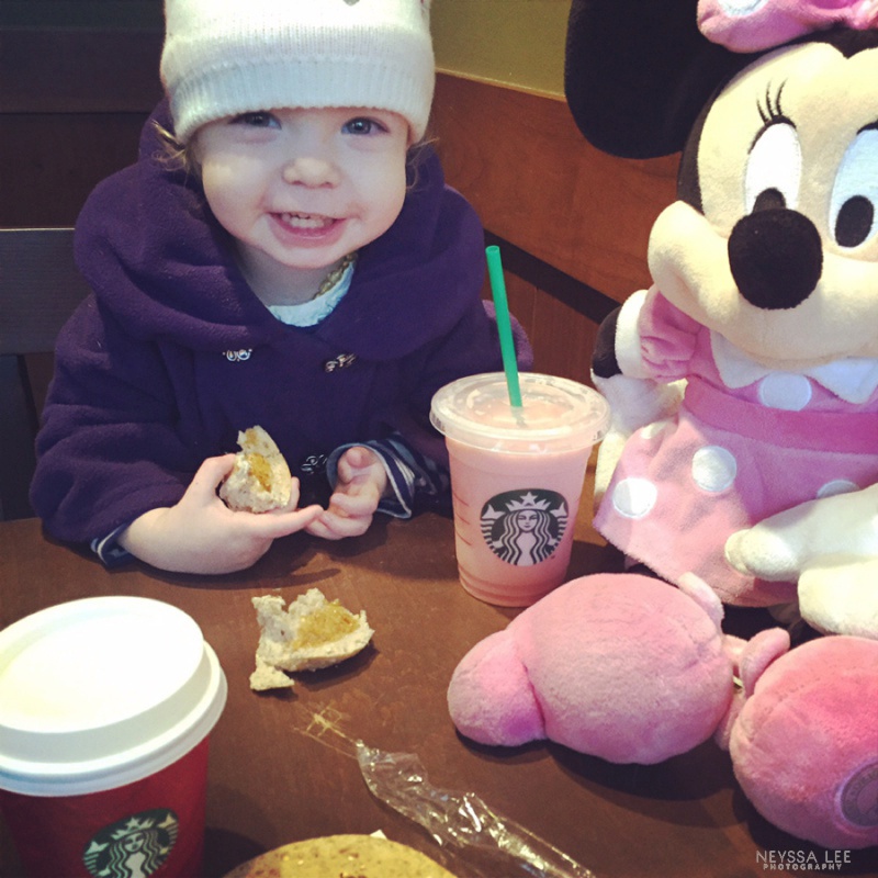 Coffee date with the girls, Minnie Mouse, Starbucks