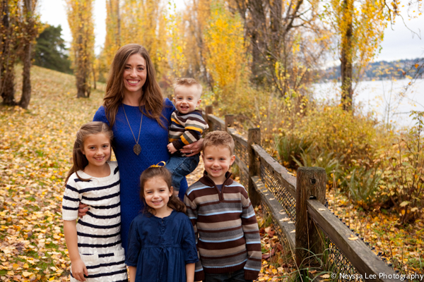 Tips for What to Wear for Fall Family Photos