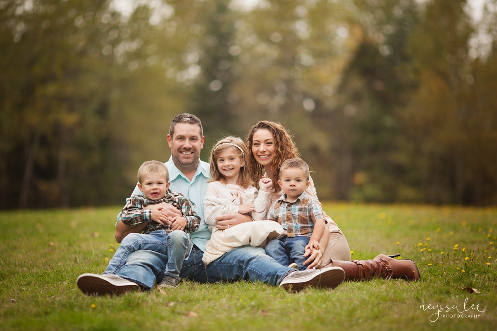 Snuggles, tackles and playful family photos, Snoqualmie family photographer,  Family of 5, Sweet sibling photos,