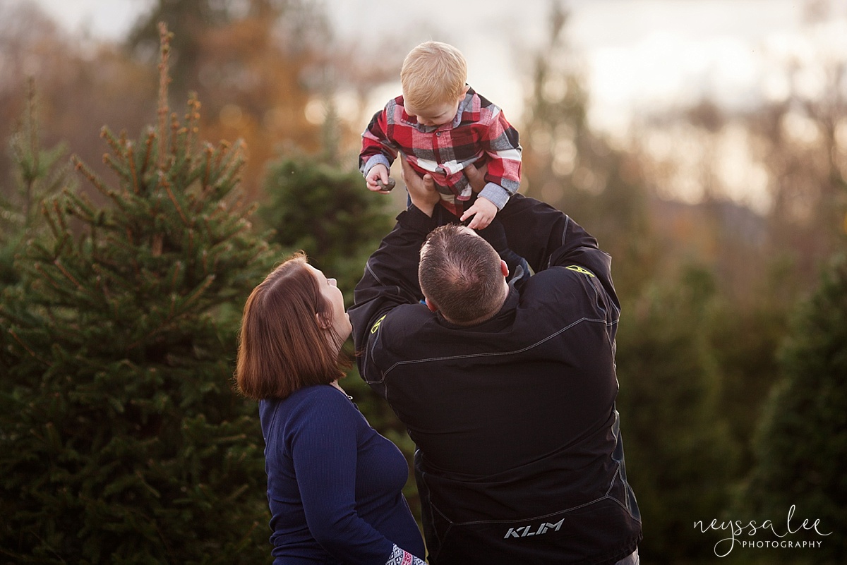 Family Photos at a Christmas Tree farm, family of four, Neyssa Lee Photography, Snoqualmie Photographer, Seattle Family Photography, dad playing with son