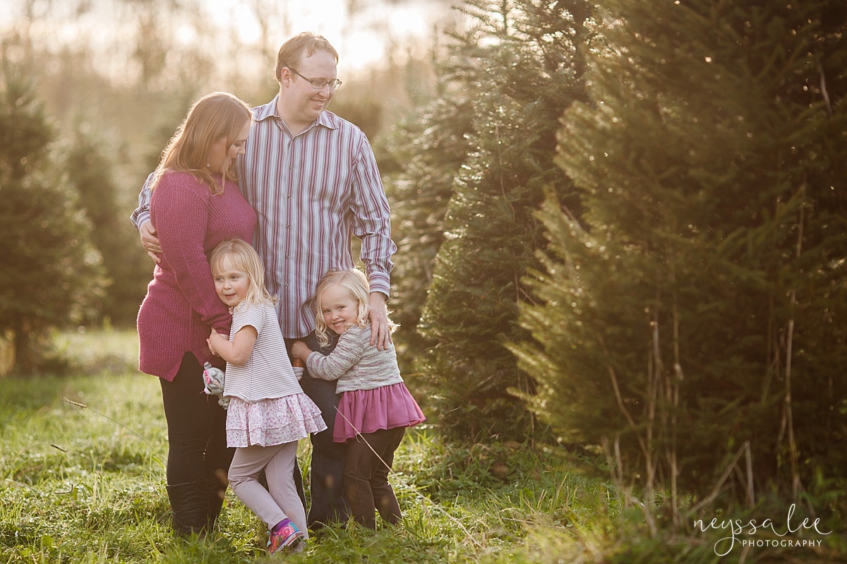 Family Photos at a Christmas Tree farm, Neyssa Lee Photography, Snoqualmie Photographer, Seattle Family Photography, Carnation Tree Farm, Family of 4, two girls