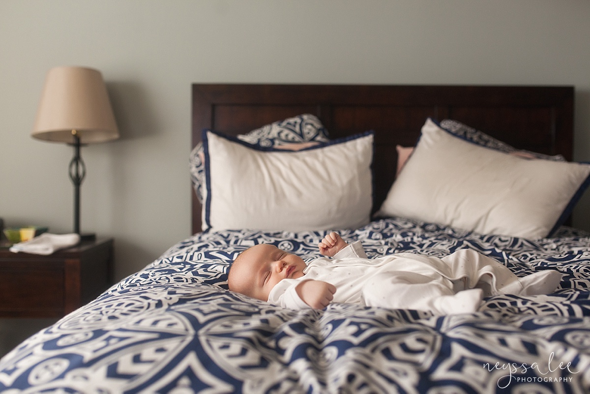 Neyssa Lee Photography, Snoqualmie Newborn Photographer, Seattle, newborn baby asleep on mom and dads bed