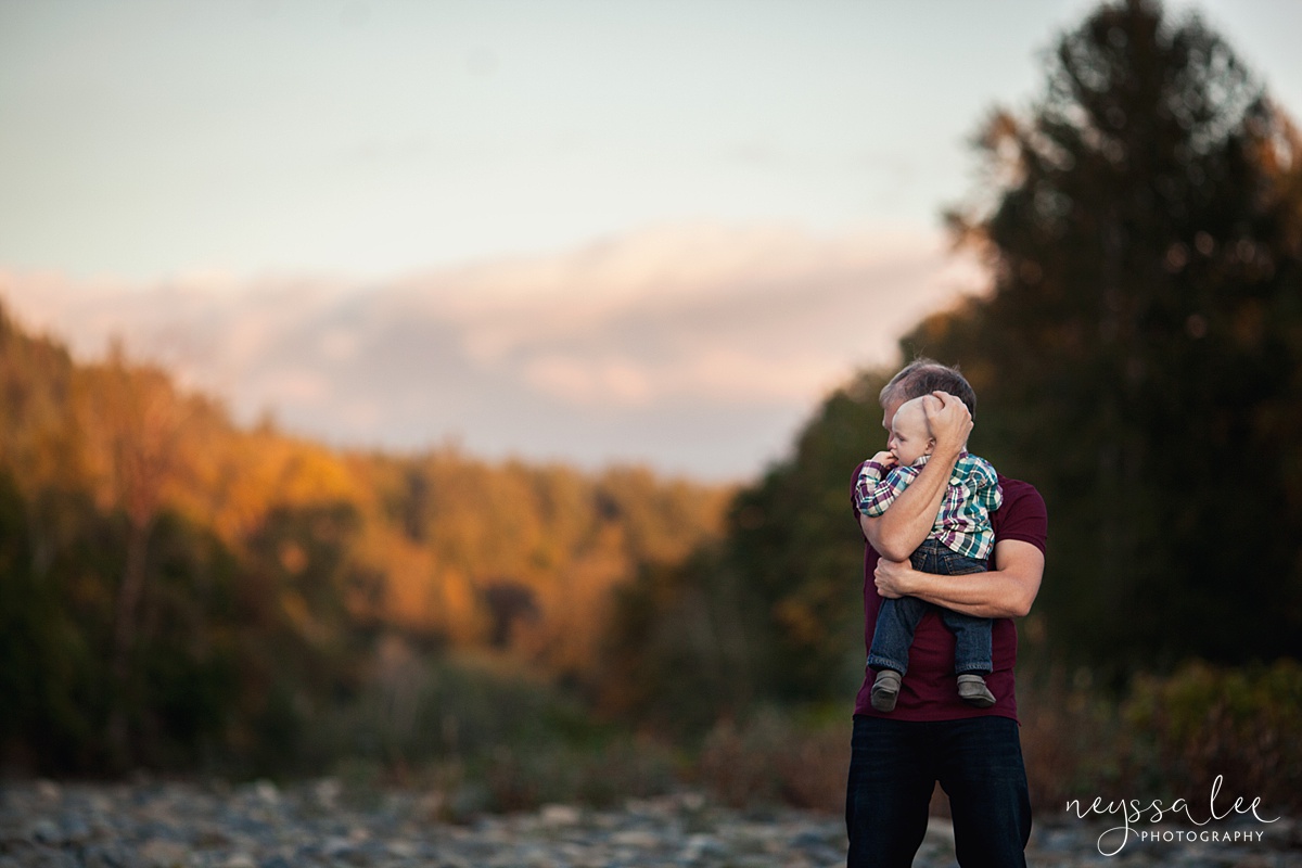 Snoqualmie Family Photographer, Neyssa Lee Photography, Family of 5, father and son at sunset