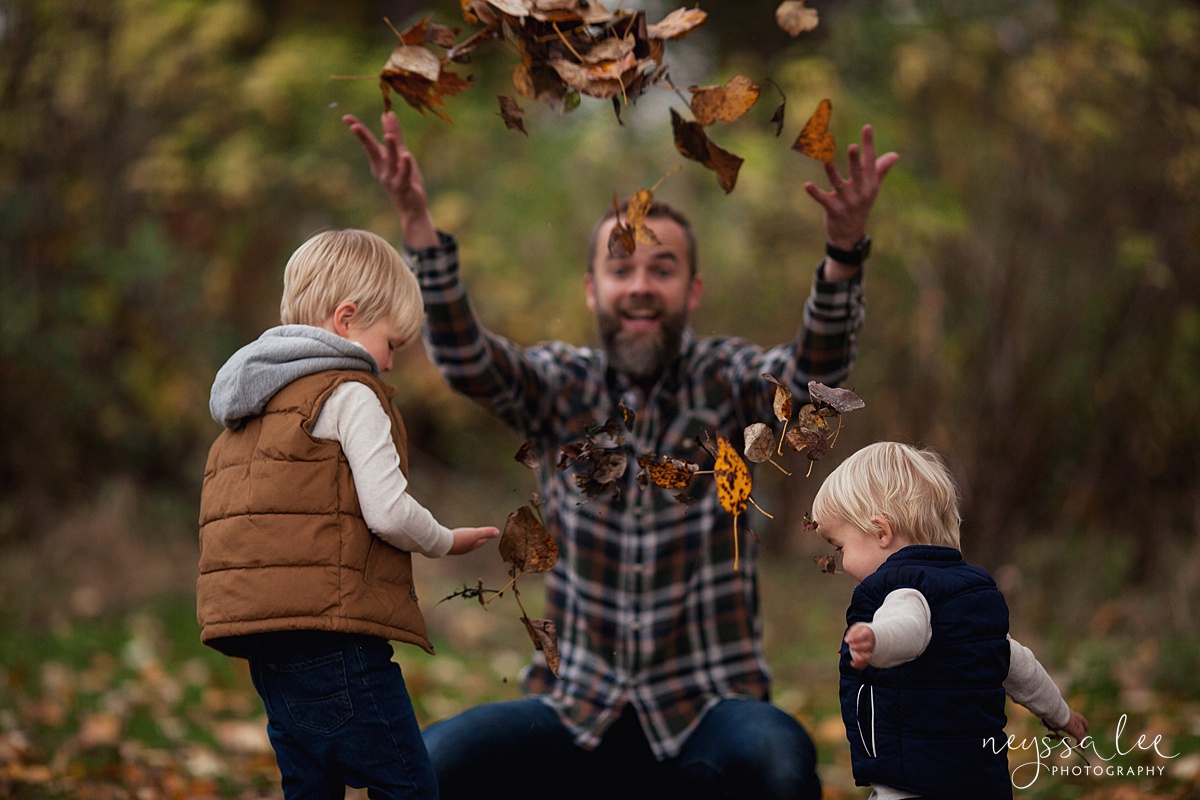 Neyssa Lee Photography, Snoqualmie Family Photographer, Fall Family Photos, Dad throwing leaves