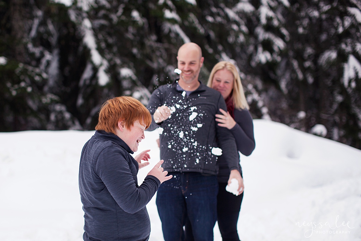 Neyssa Lee Photography, Snoqualmie Family Photographer, Family photos in the snow, throwing snow at kids