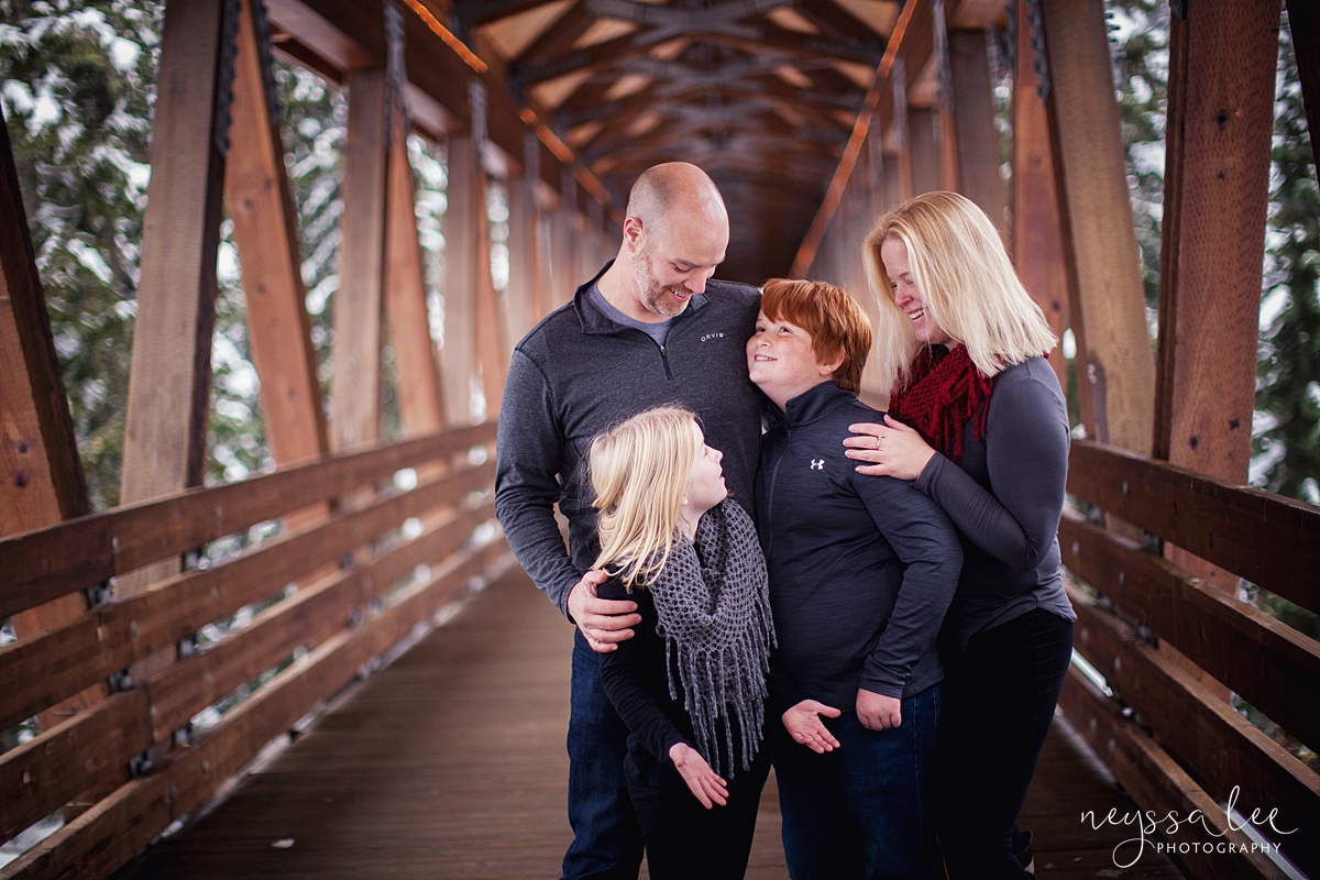 Neyssa Lee Photography, Snoqualmie Family Photographer, Family photos in the snow, Photos on Alpental Bridge