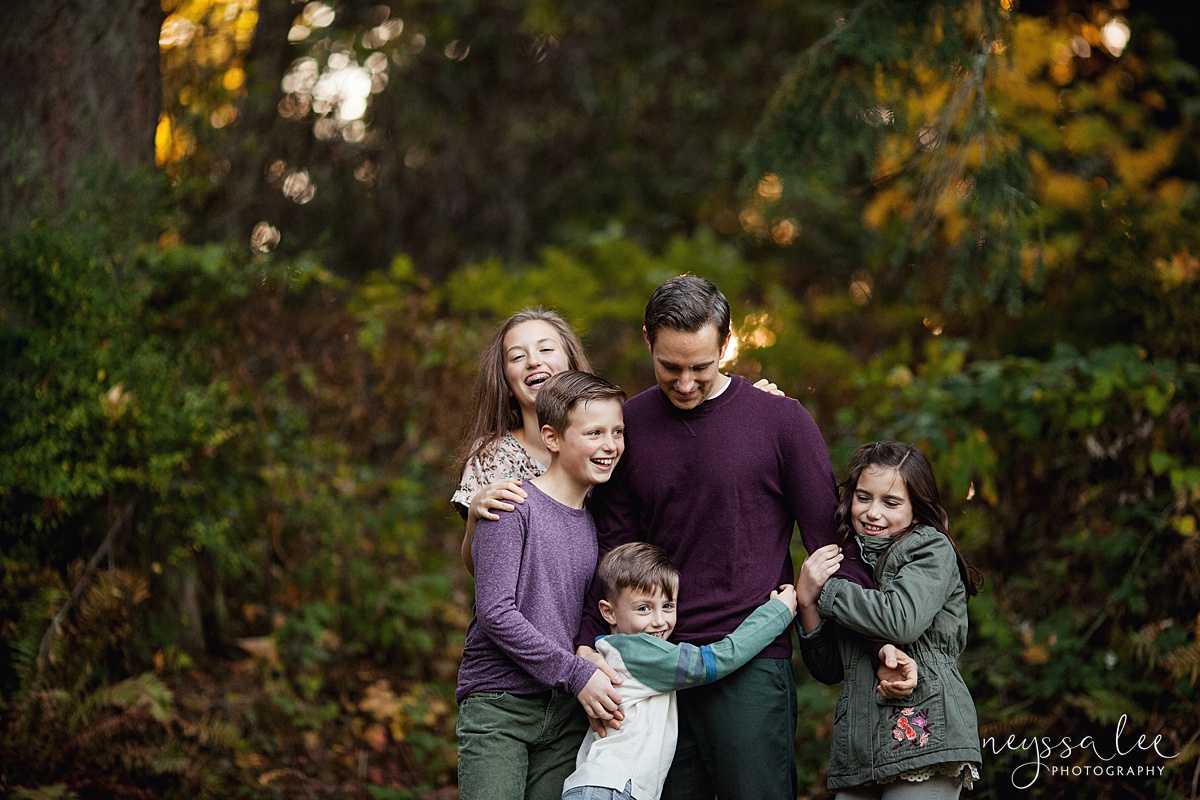 Special Place for Family Photos, Seattle Family Photographer, Dad with four kids