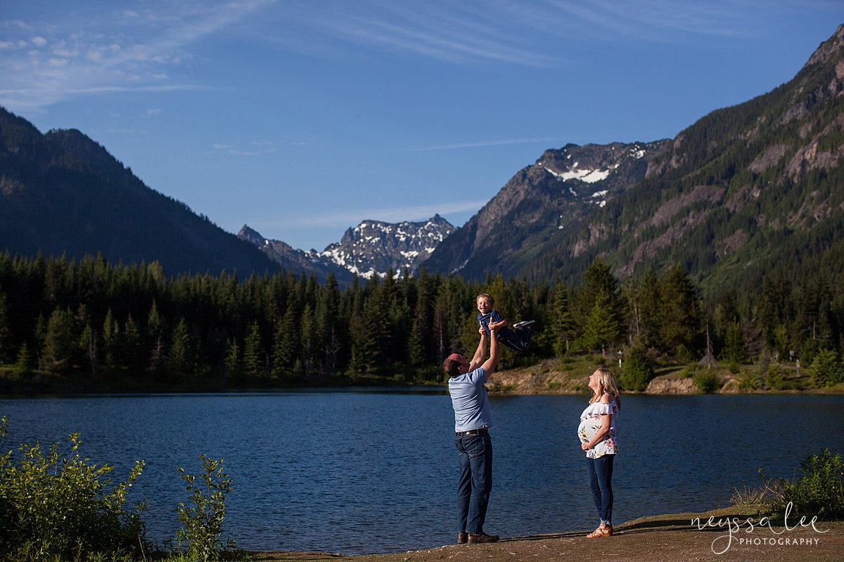 Maternity Photos in the Mountains, Gold Creek Pond, Neyssa Lee Photography, Snoqualmie Family Photographer, Full Sun