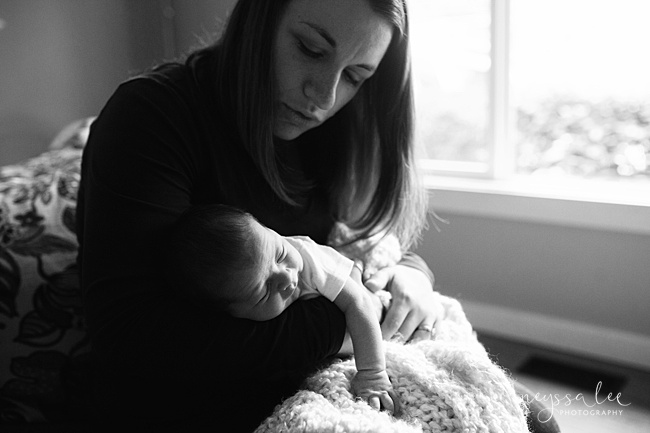 Seattle Newborn Photography, Neyssa Lee Photography, Snoqualmie photographer, mom comforts newborn baby