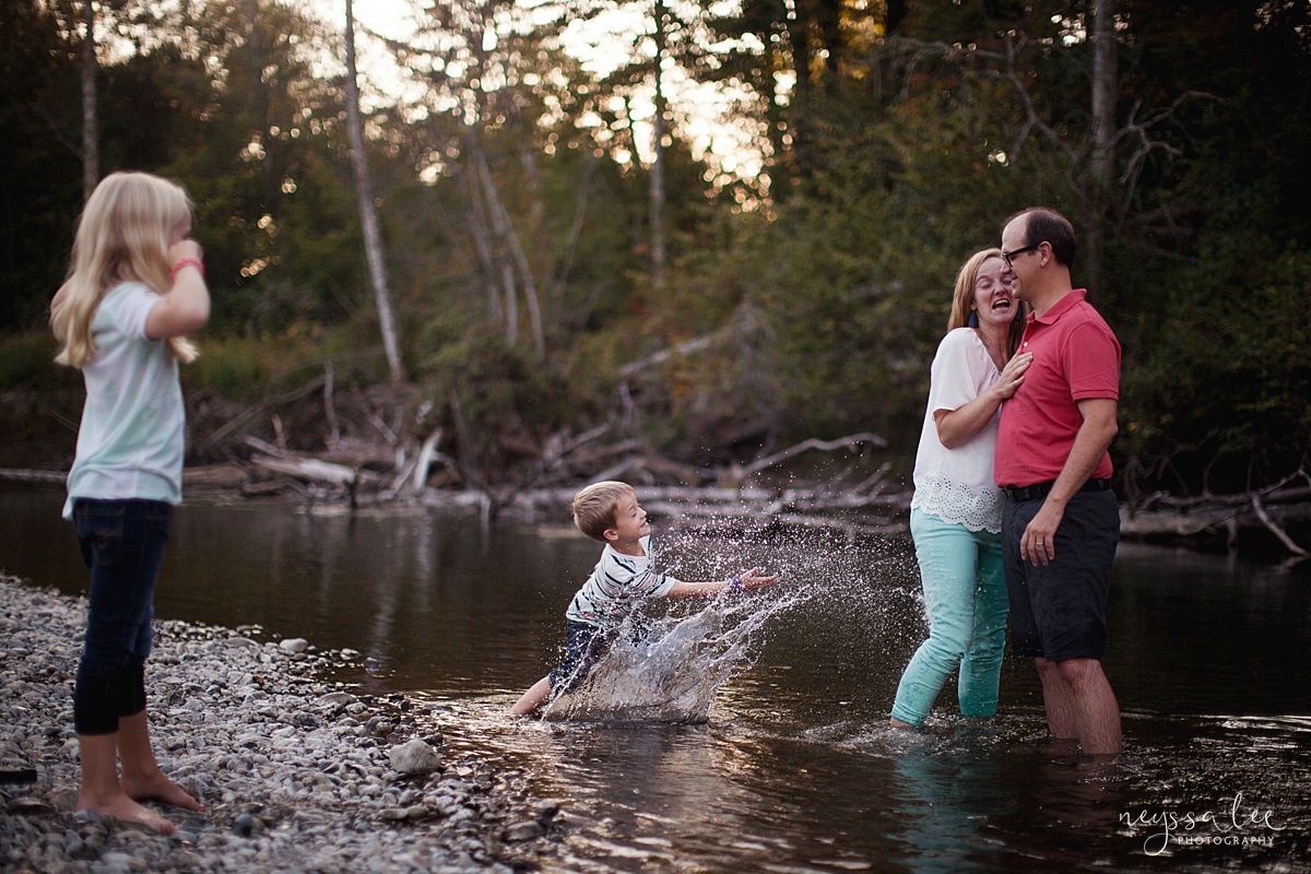 Neyssa Lee Photography, Snoqualmie Family Photographer, Seattle Family Photography, Family Photos in Summer, Photo of family splashing together in a river