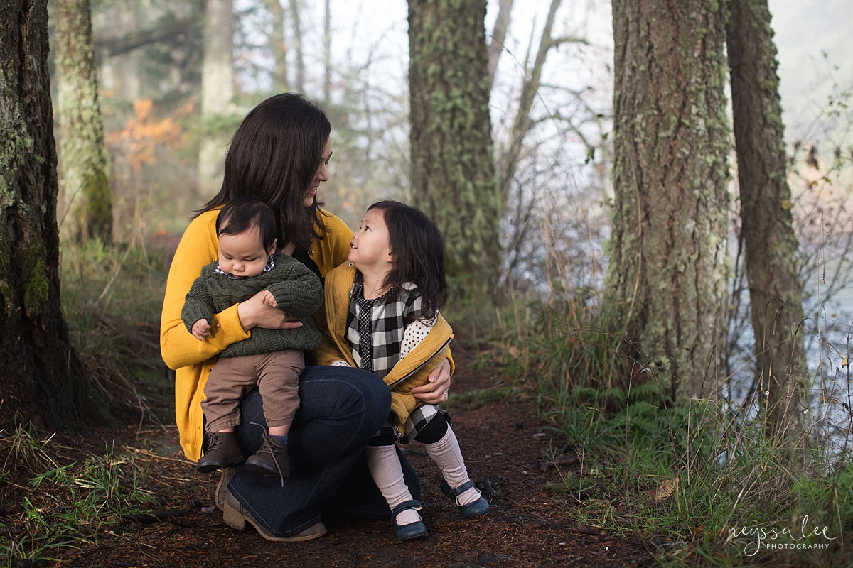Neyssa Lee Photography, Snoqualmie Family Photographer, Family Photos for Shy Kids, Photo of mom with children