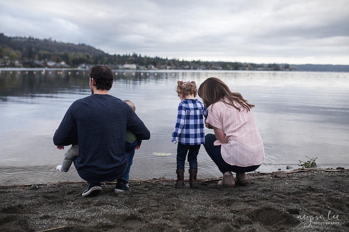 Neyssa Lee Photography, Issaquah Family Photographer, Family Photos with Grey Skies, Lake Sammamish State Park, Photo of family looking out at lake