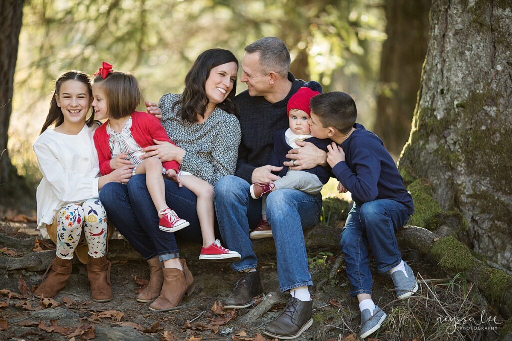 Family of 6 during North Bend, Wa outdoor photo session