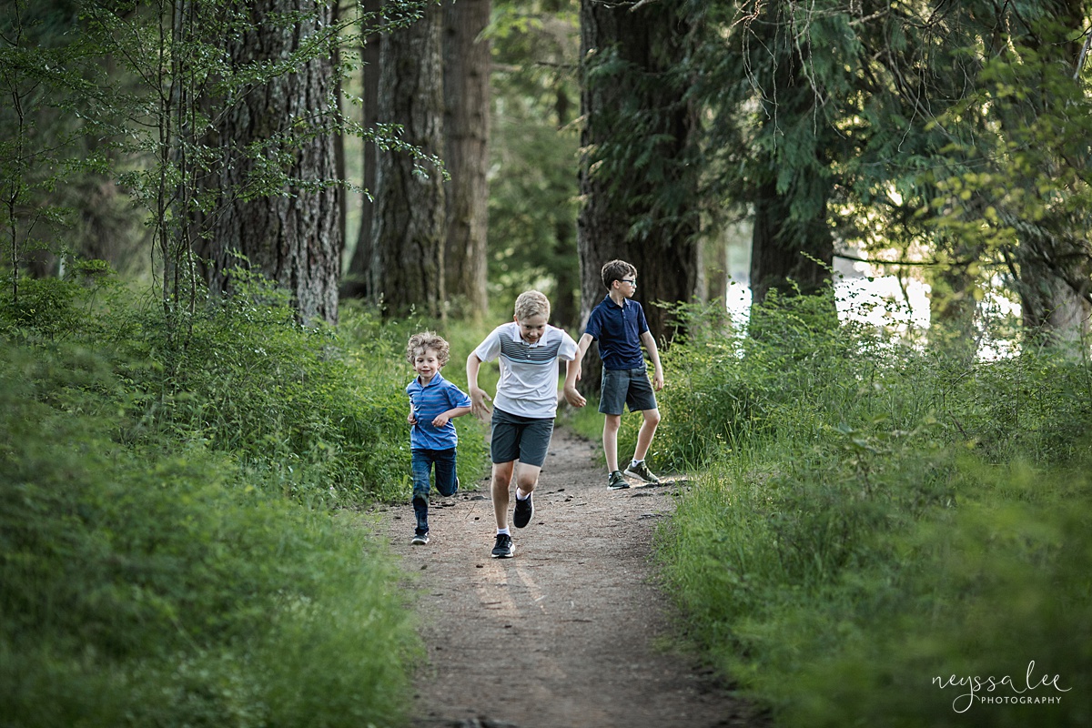 Neyssa Lee Photography, Family Photos with Older Kids, Bellevue Family Photographer, Snoqualmie Family Photography, Family of 5,  Photo of boys running down the trail