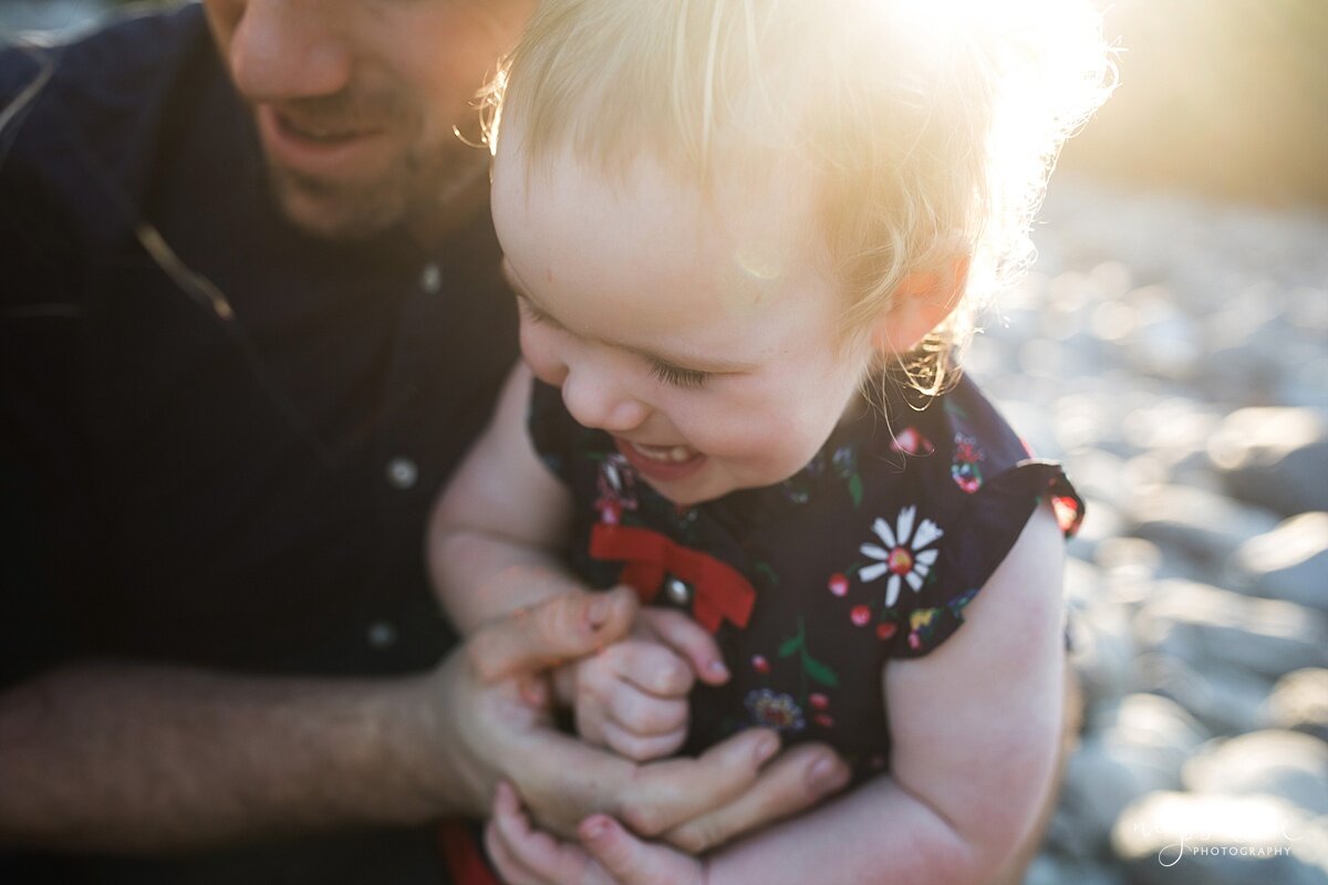 The Best Time of Day for Outdoor Family Photos | Seattle Family Photographer