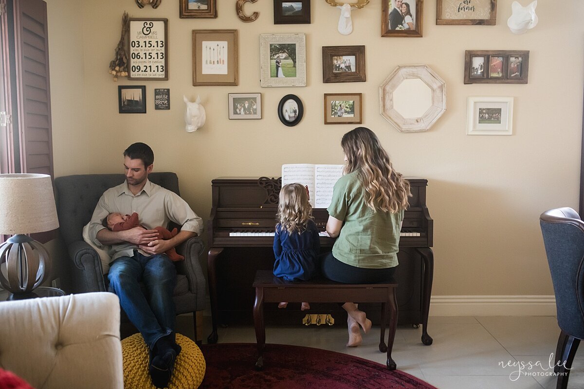 Issaquah Newborn Photographer, Neyssa Lee Photographer, Photo of family playing the piano together