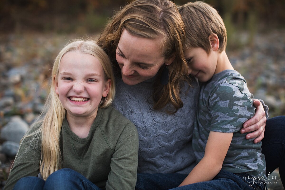 What Happens During a Lifestyle Family Photo Session, Neyssa Lee Photography, Issaquah Family Photographer, Photo of mother sitting with her two children