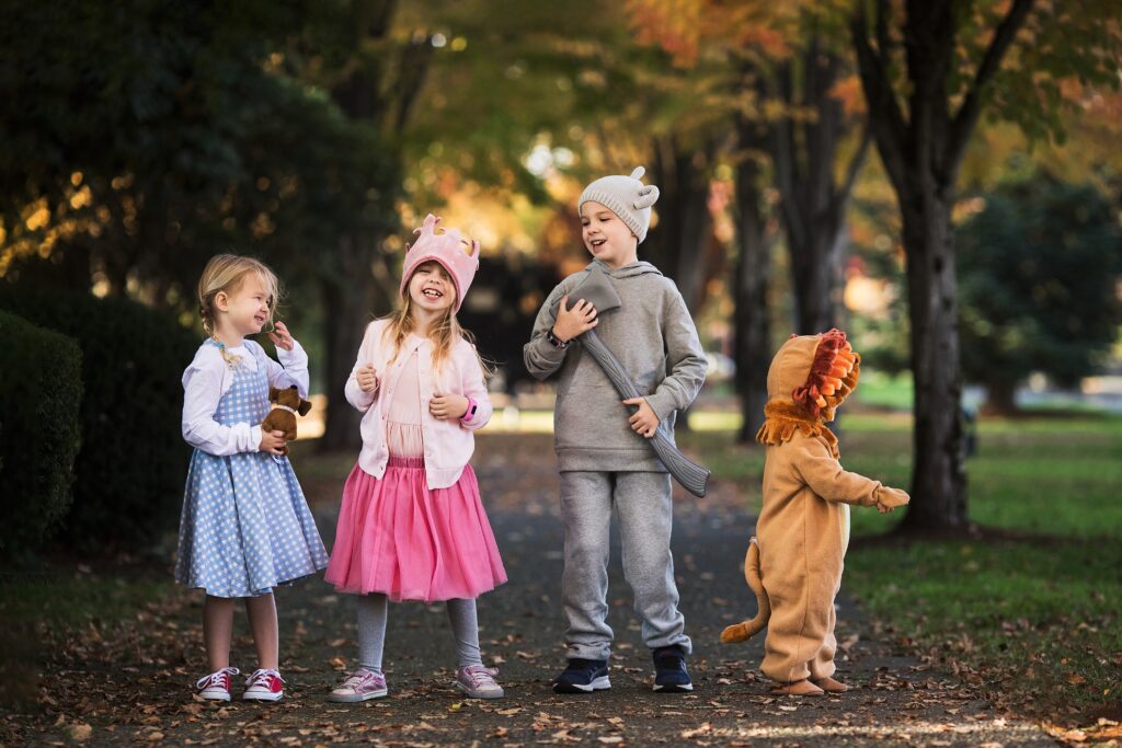 Wizard of Oz Family theme halloween costumes, photo tips