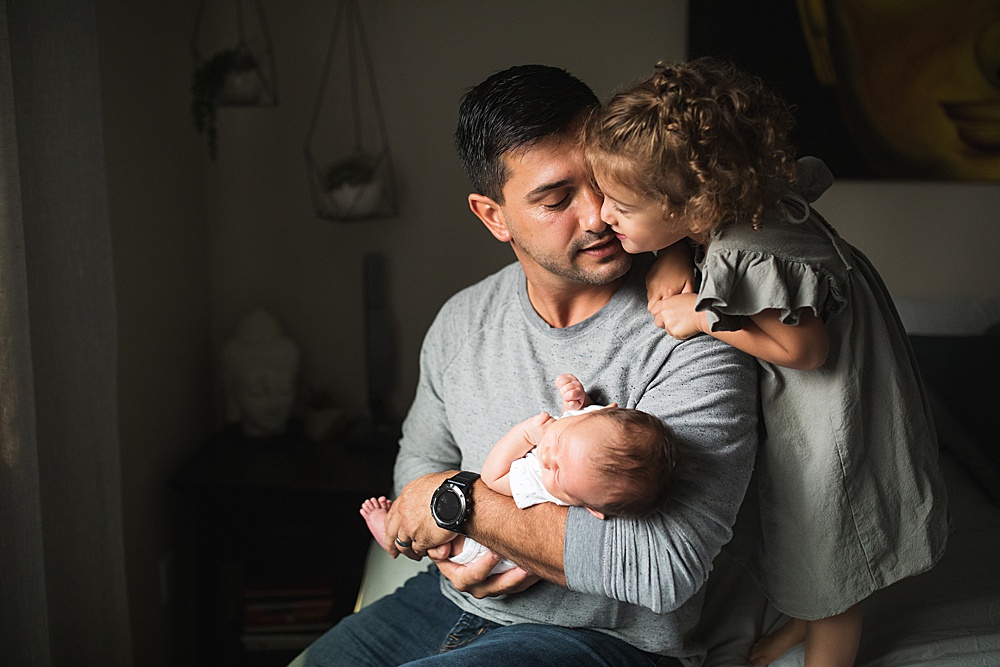 how to dress dad and siblings for  newborn photos, Seattle newborn photographer