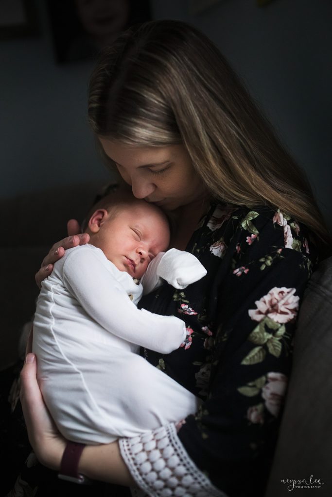 Postpartum Checklist, Robe for mom with newborn