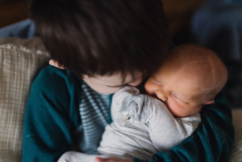 baby registry checklist, newborn baby with big brother
