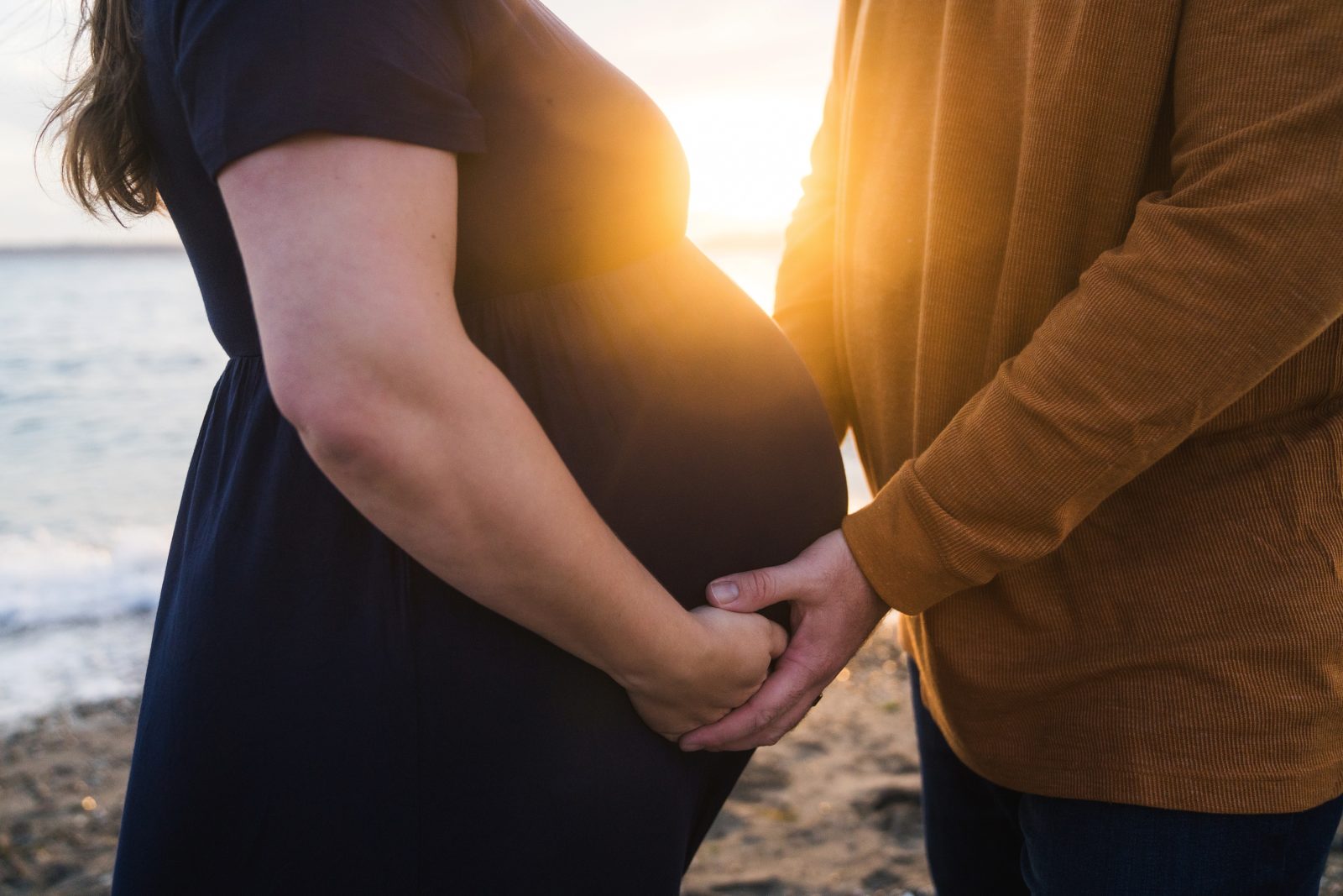 Marina Beach Park for Maternity Photos in Edmonds