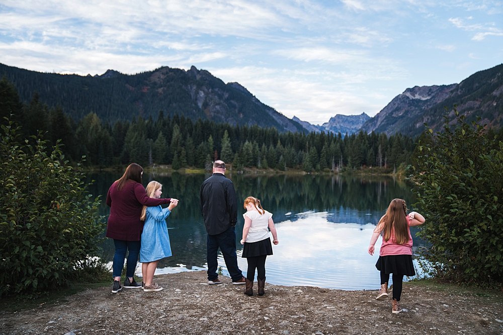 Gold Creek Pond, Snoqualmie Pass, WA for fall family photos