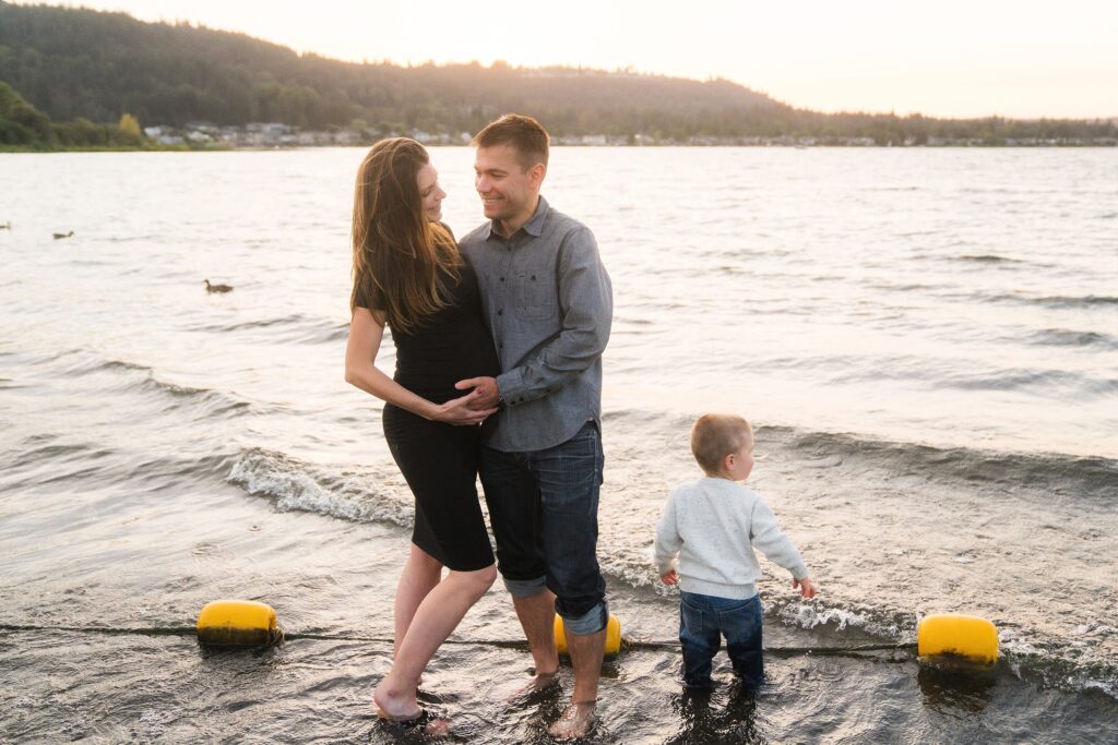 Documenting pregnancy with a Lifestyle Maternity photo in Lake Sammamish with toddler nearby